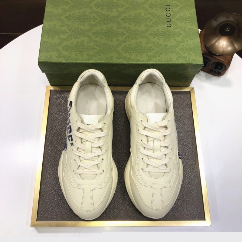 G*u*i casual shoes